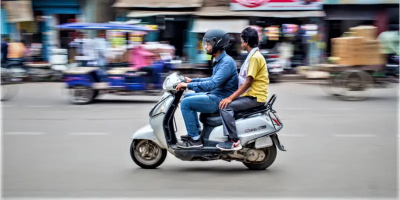 Karnataka bike taxi riders rally at Vidhan Soudha, demand clear policy framework